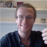 Professeur à l'Alliance Française, j'offre des cours interactifs de français, d'anglais et d'espagnol